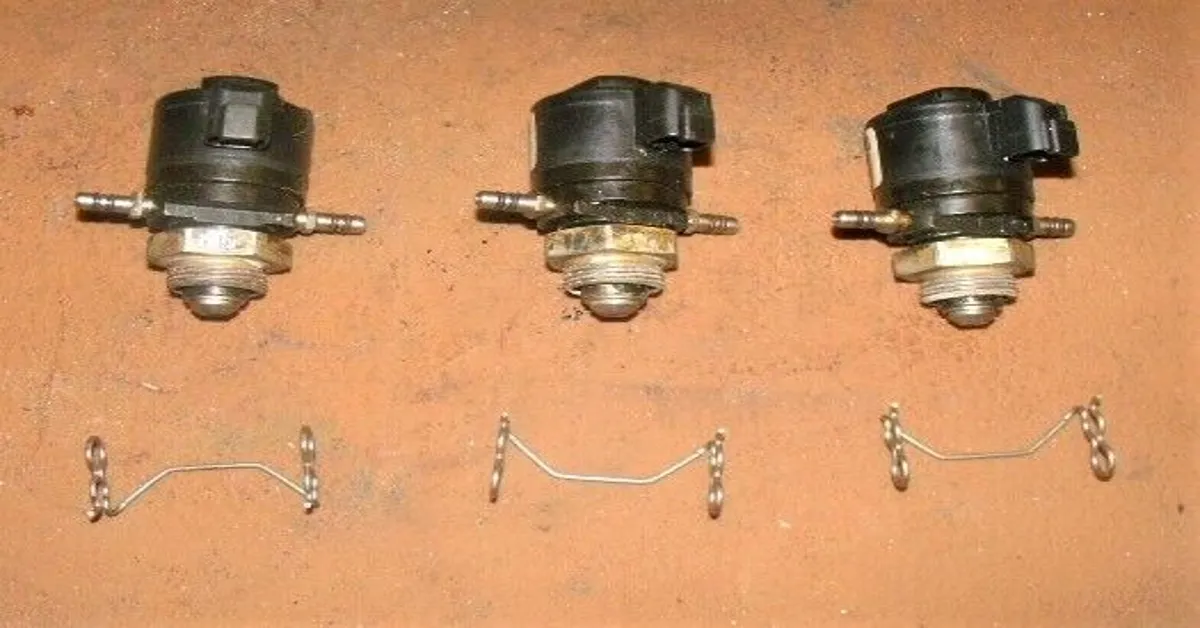 evinrude e tec injector replacement